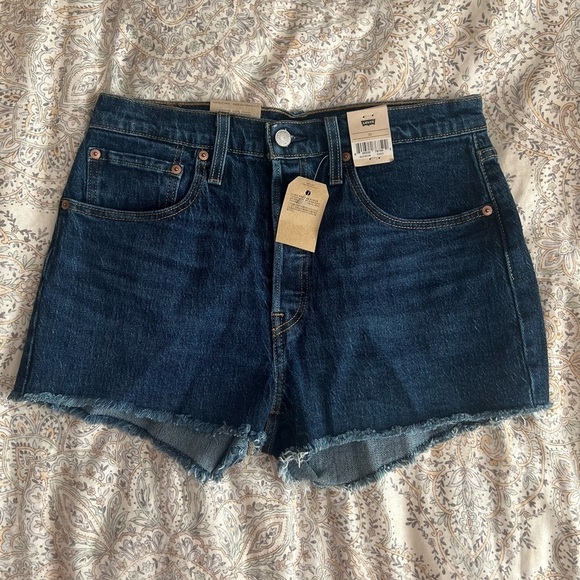 LEVI’S 501 Shorts - Picture 2 of 6